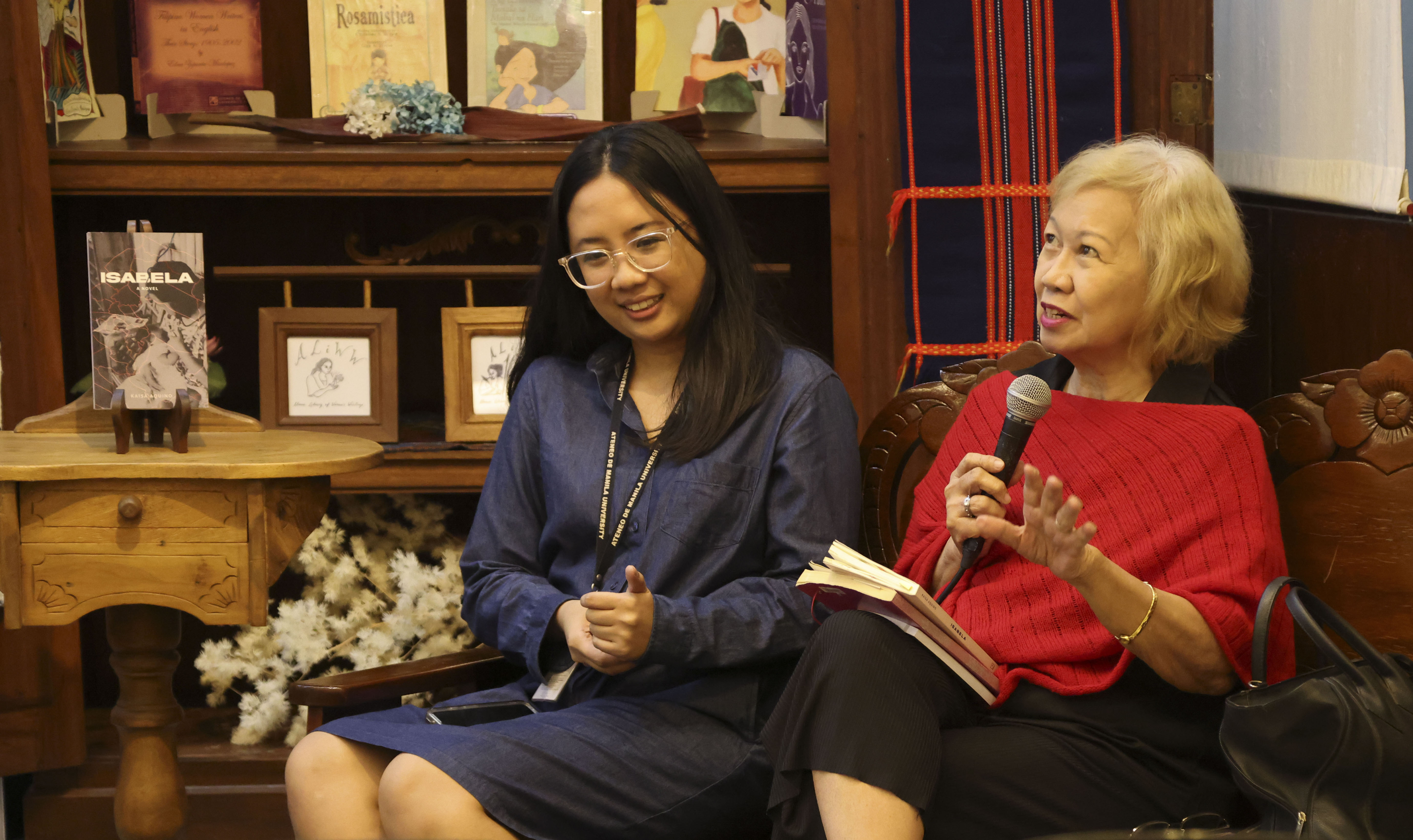 Susan Lara (right) shares her thoughts on Kaisa's book. 