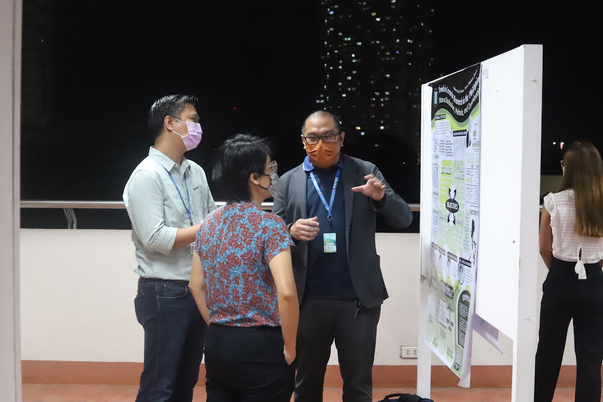 The poster session of PSFBE2022 provides an opportunity to share findings of scientific studies, as well as for participants to network and socialize. Photo by Clister Pangantihon.
