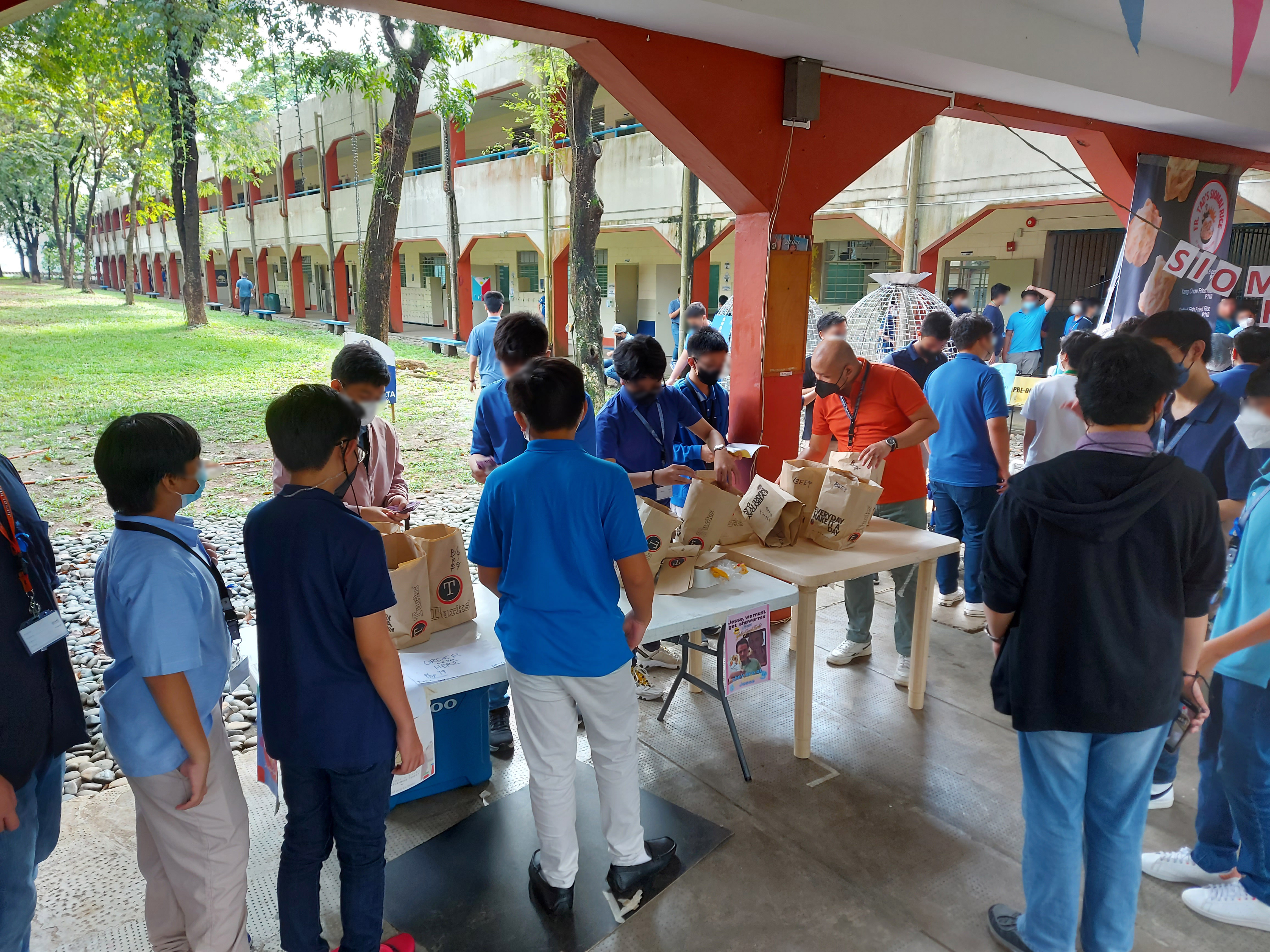 Kuha noong Oktubre 21, 2022