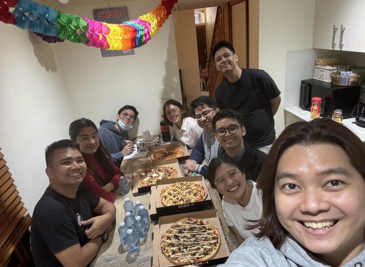 Pizza with the Eagles