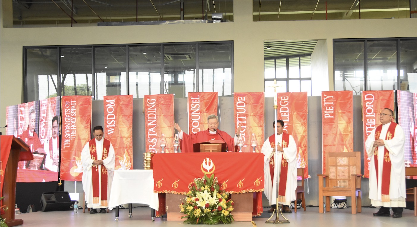 (L-R) Fr Mamert Mañus SJ, Fr Bobby Yap SJ, Fr Noel Bava SJ, and Fr Jonjee Sumpaico SJ