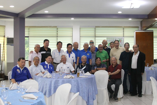 (L-R seated) Popoy Recalde, Cesar Gomez, Cesar Vergel de Dios, Cesar Hernandez, Enteng Mendoza, Gerry Guerrero, and Ray Ciocon. (L-R standing 1st row) Opet Velasquez, Monchito Roco, Beli Belizario, Tony Gaerlan, Gus Cosio, Ricky Mercado, Boboy Garrovillo, Toto Claravall, Reevie Vergara, Rene Lazaro, and Jake Alejandrino. L-R standing 2nd row) Ed Pascual, Ronnie Suarez, and Malu Fernando.