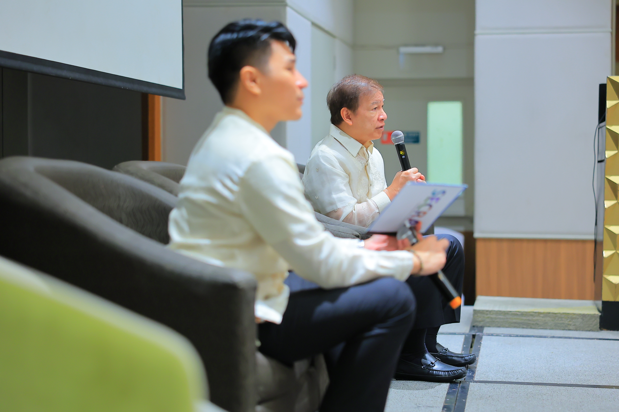 Mr Meily (right) and Mr Chavez (left) during the open forum.