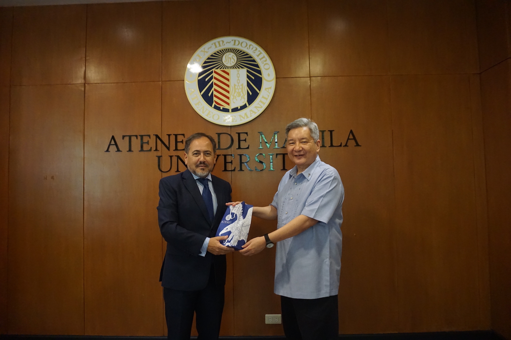 His Excellency Alvaro Jara visits Ateneo for a courtesy call with Fr Bobby Yap SJ 