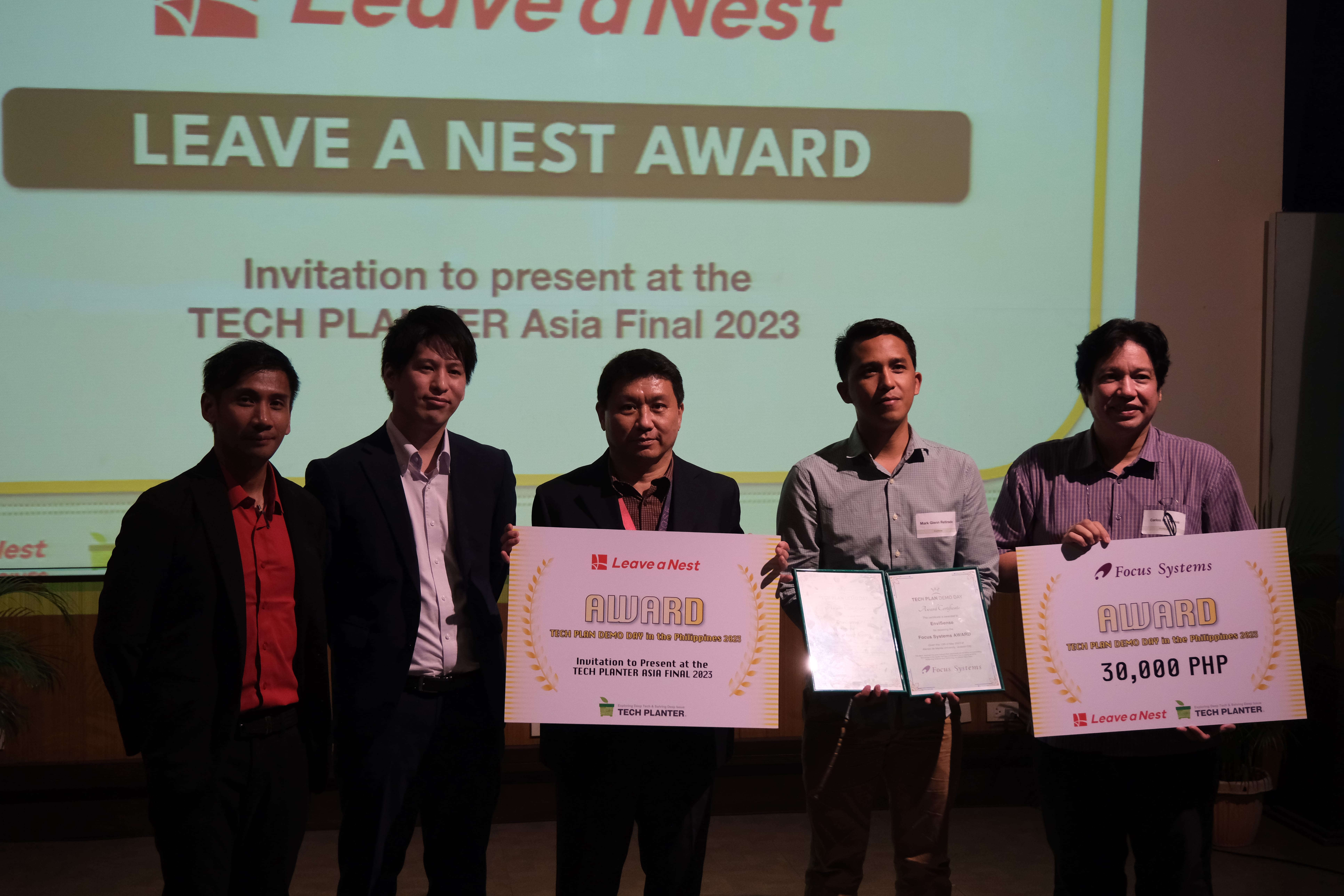 Mr Ryo Inori of Focus Systems Corporation and Dr Yevgeny Aster Dulla of Leave a Nest Philippines with EnviSense