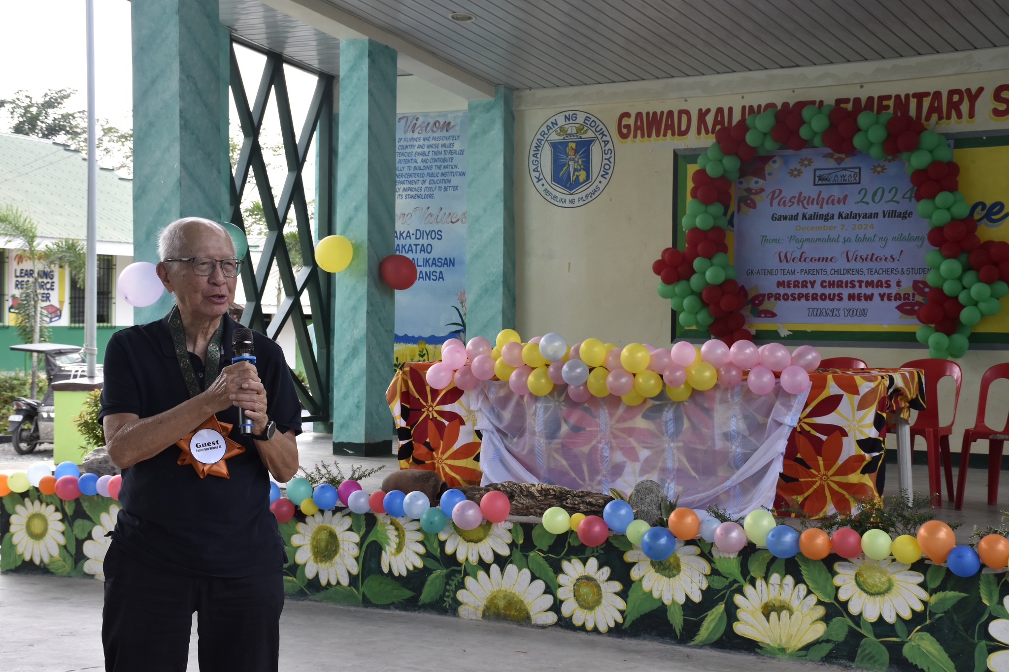 Former Ateneo President Fr. Ben Nebres, SJ delivering a message