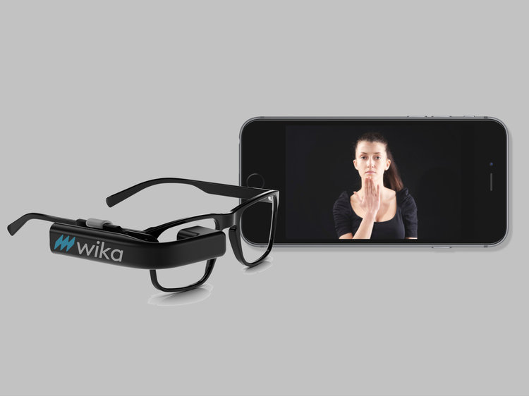 Wika Media's sign language glasses with woman saying 'Thank You'