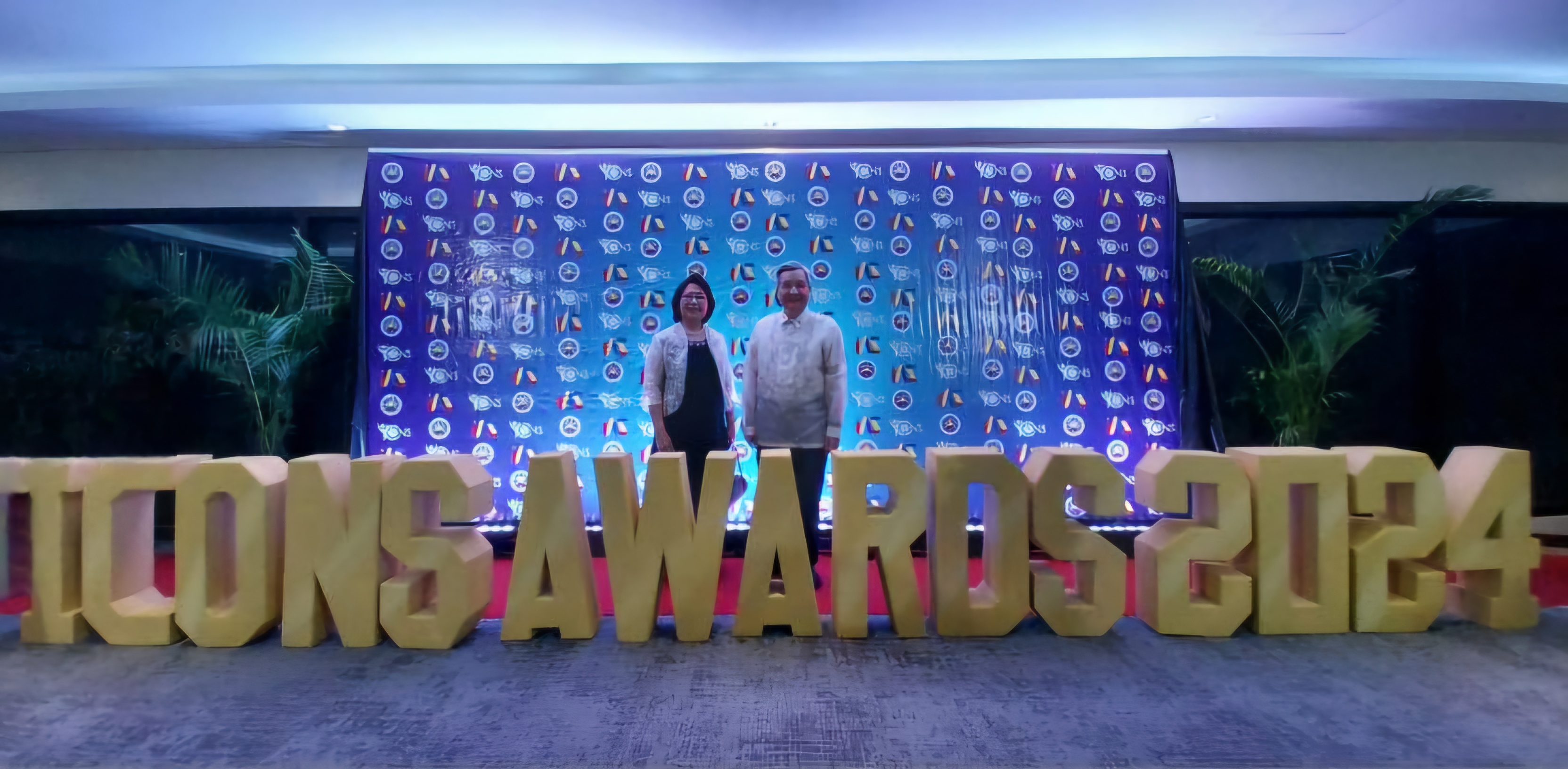Dr. Maria Luz C. Vilches, VP for Higher Education, and                                                                 Fr. Roberto C. Yap, SJ, University President