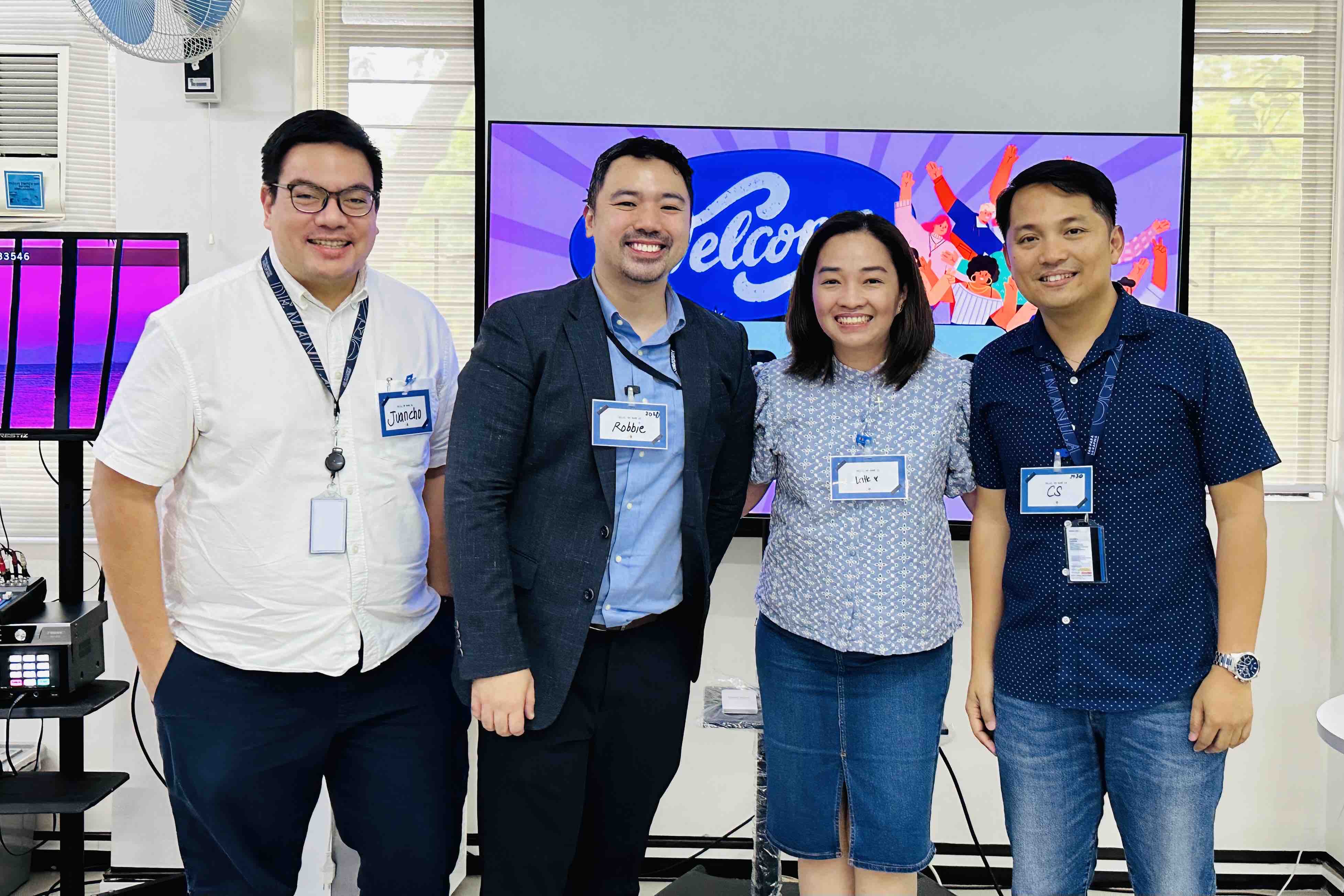 Latte with her classmates