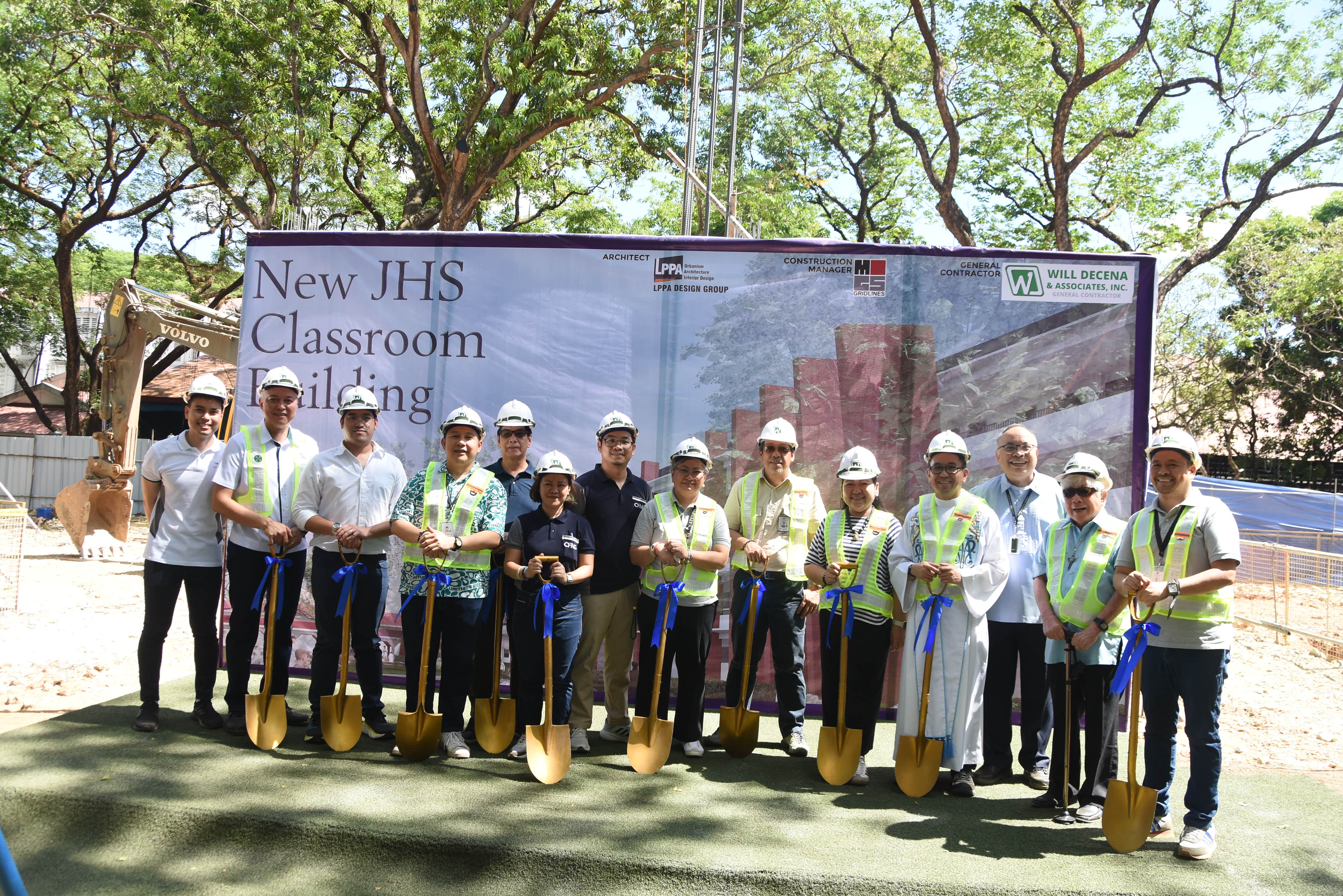 (L-R) Engr. John Lerry Decena, Engr. Wilfredo Decena, Arch. Eugene Sta. Ana, Ron Capinding, Arch. John Oliver Venegas, Arch. Ria Grace Marasigan, Engr. Jelour Casimiro, Malou Antonio, Arch. Michael Canlas, Genalyn Sanvictores, Fr. Mamert Mañus SJ, Fr. Jonjee Sumpaico SJ, Fr. Bert Ampil SJ, Perfecto Guerrero     