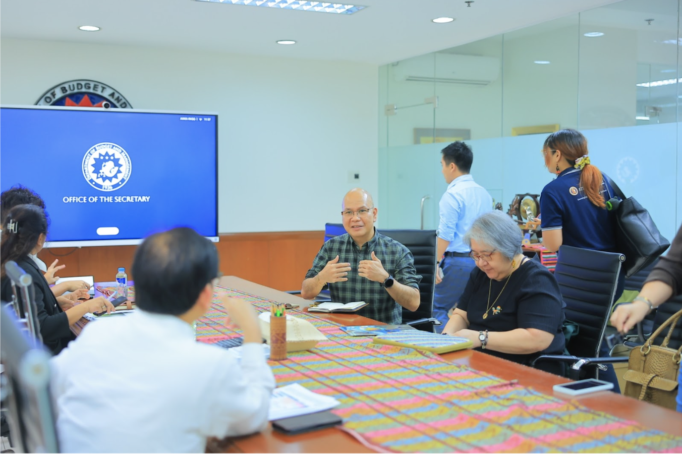 Ateneo and Unilab engage DBM to explore collaboration on local health financing research