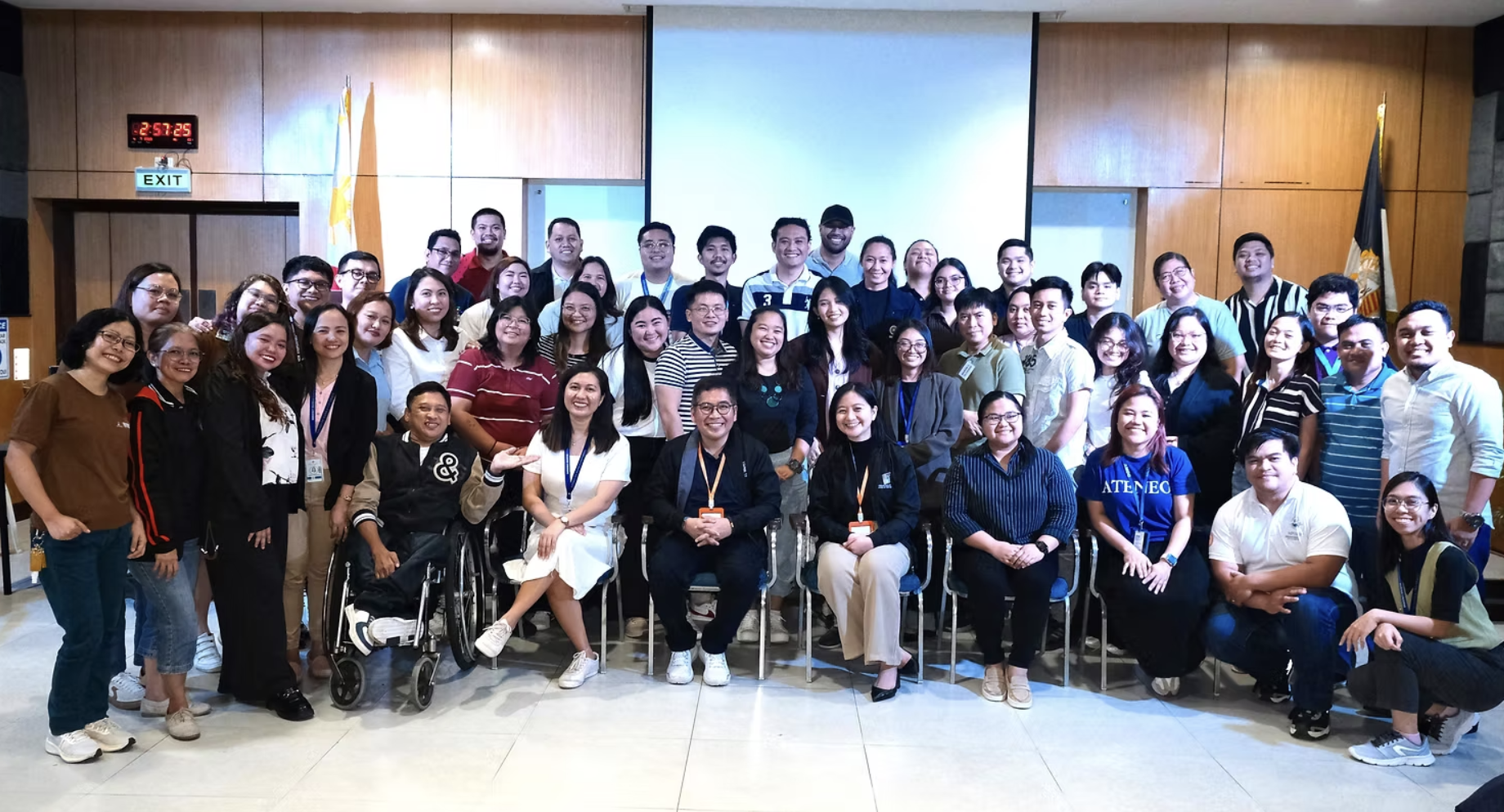 Group photo of the participants and speakers of the Patent Searching and Drafting Foundation Course.