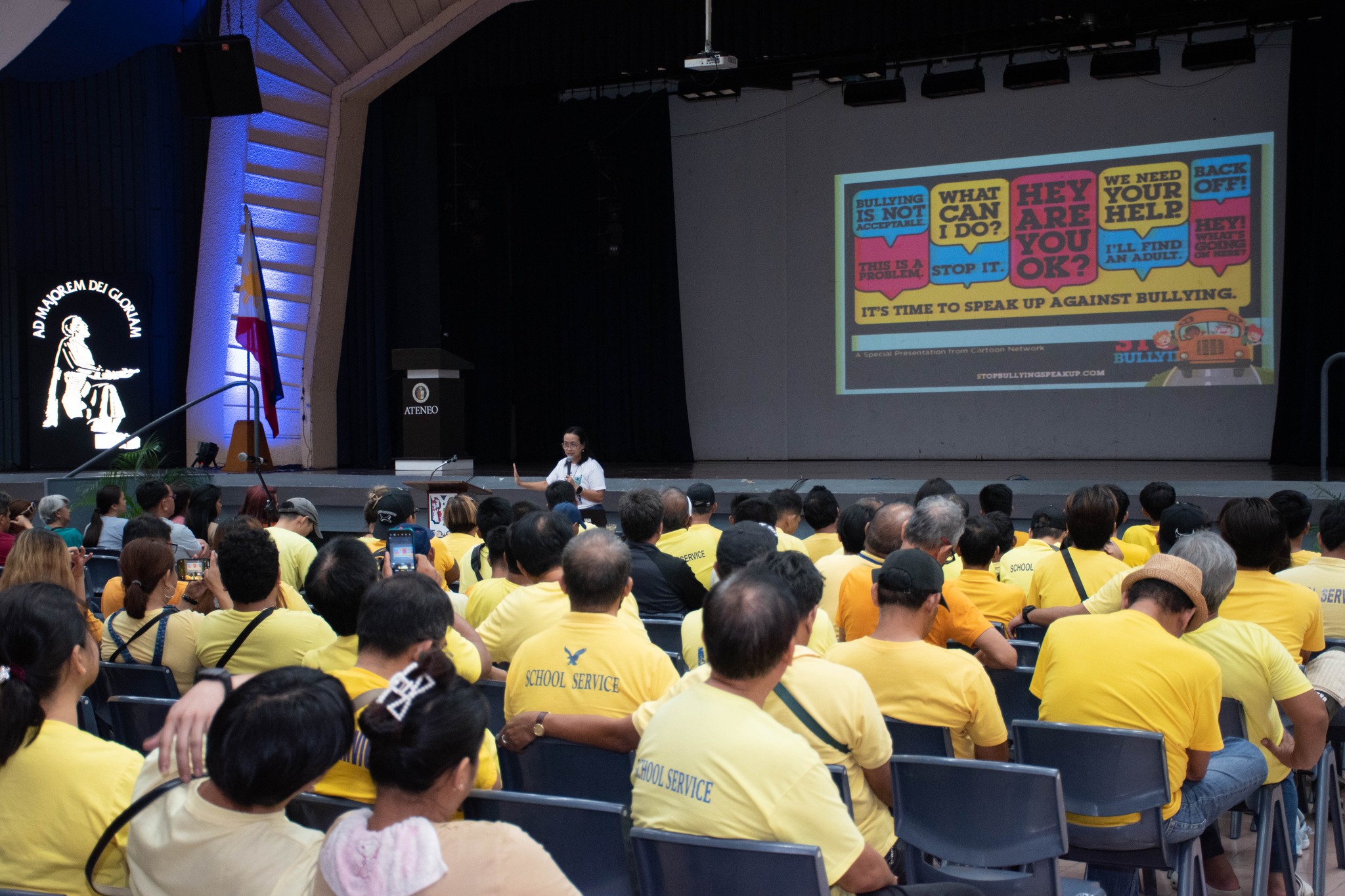 The session was attended by more than 200 yayas, bus drivers, bus mothers, and bus fathers.