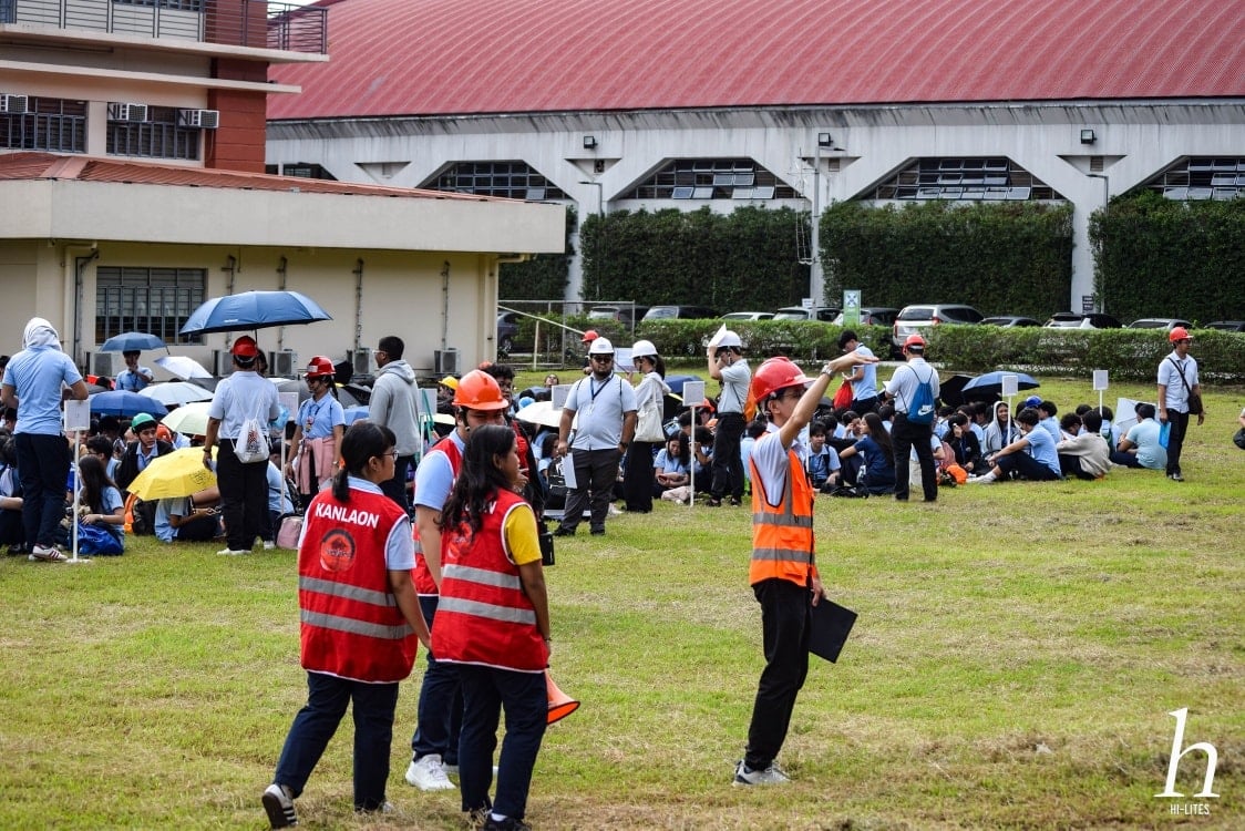 Adrian Ong (Assistant LUERT Head, wearing orange jacket) with members of Kanlaon