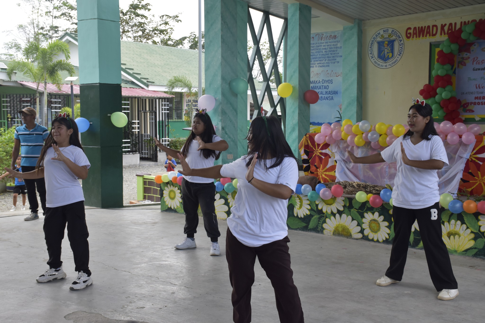 Dance number of GK Kalayaan kids