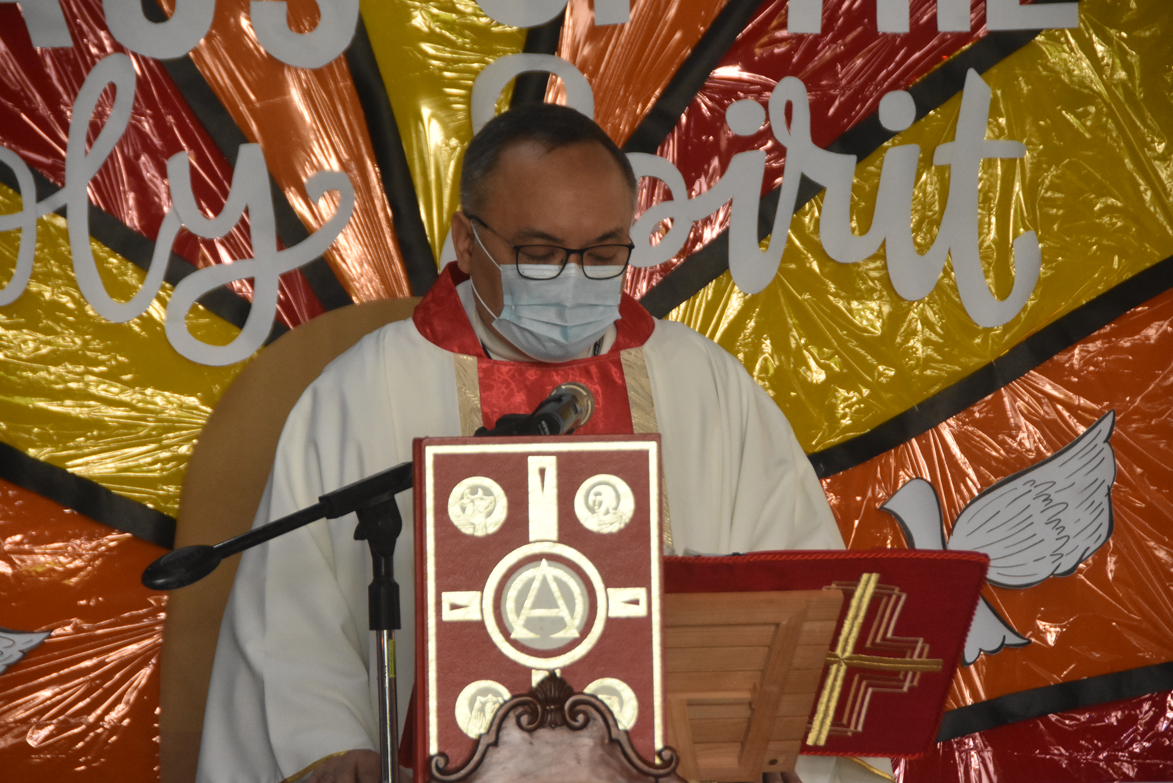 Ateneo de Manila University Vice President for Basic Education Fr. Jonjee Sumpaico, SJ