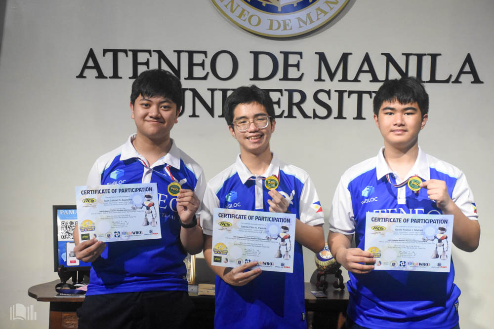 BluBLOC’s Future Innovators Team B was Top 8 in the PRO JHS Category. From left: Gab Asuncion, Sannie Pascua, Gavin Mallari