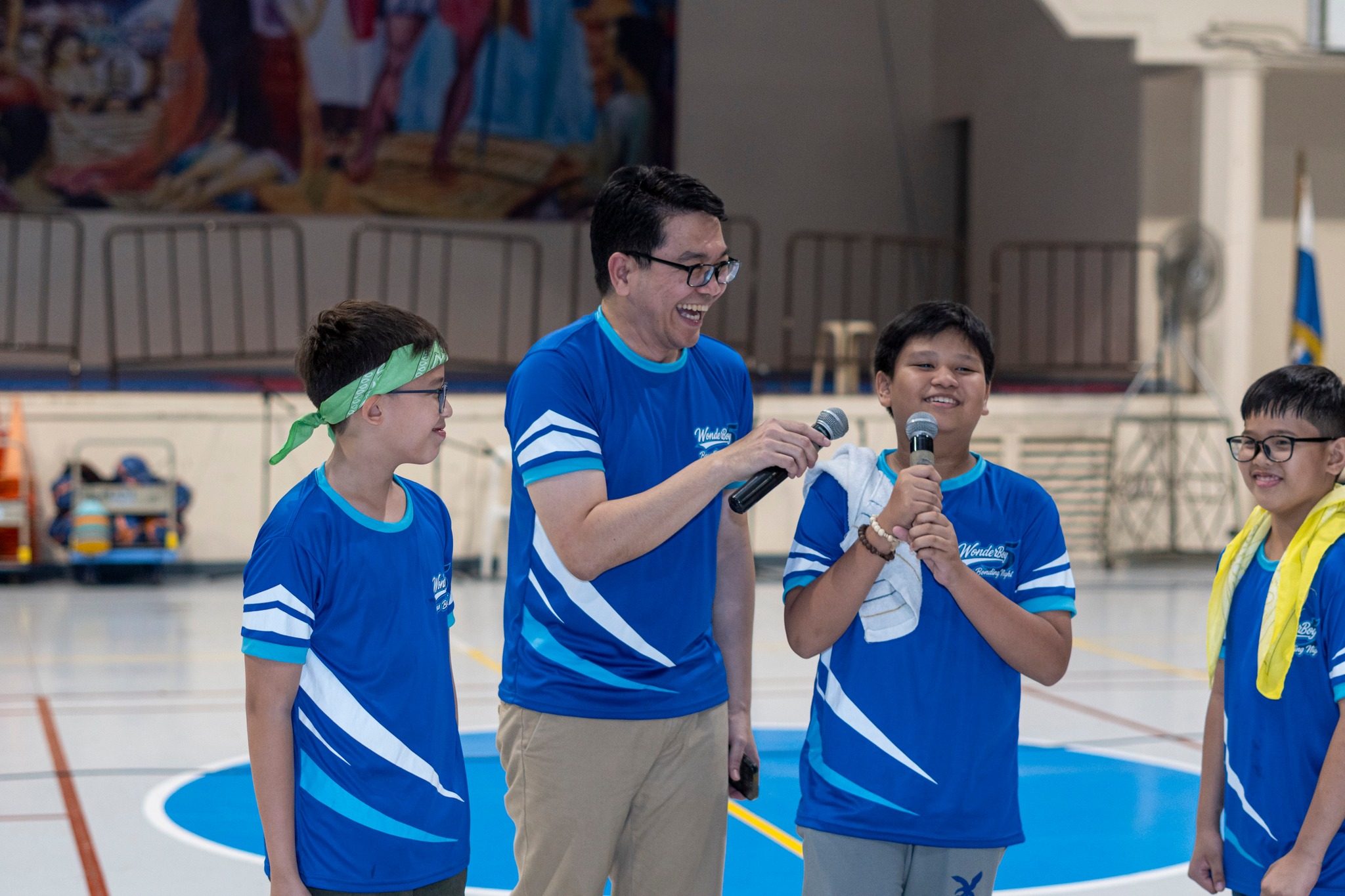 Jervy with the Grade 5 boys 