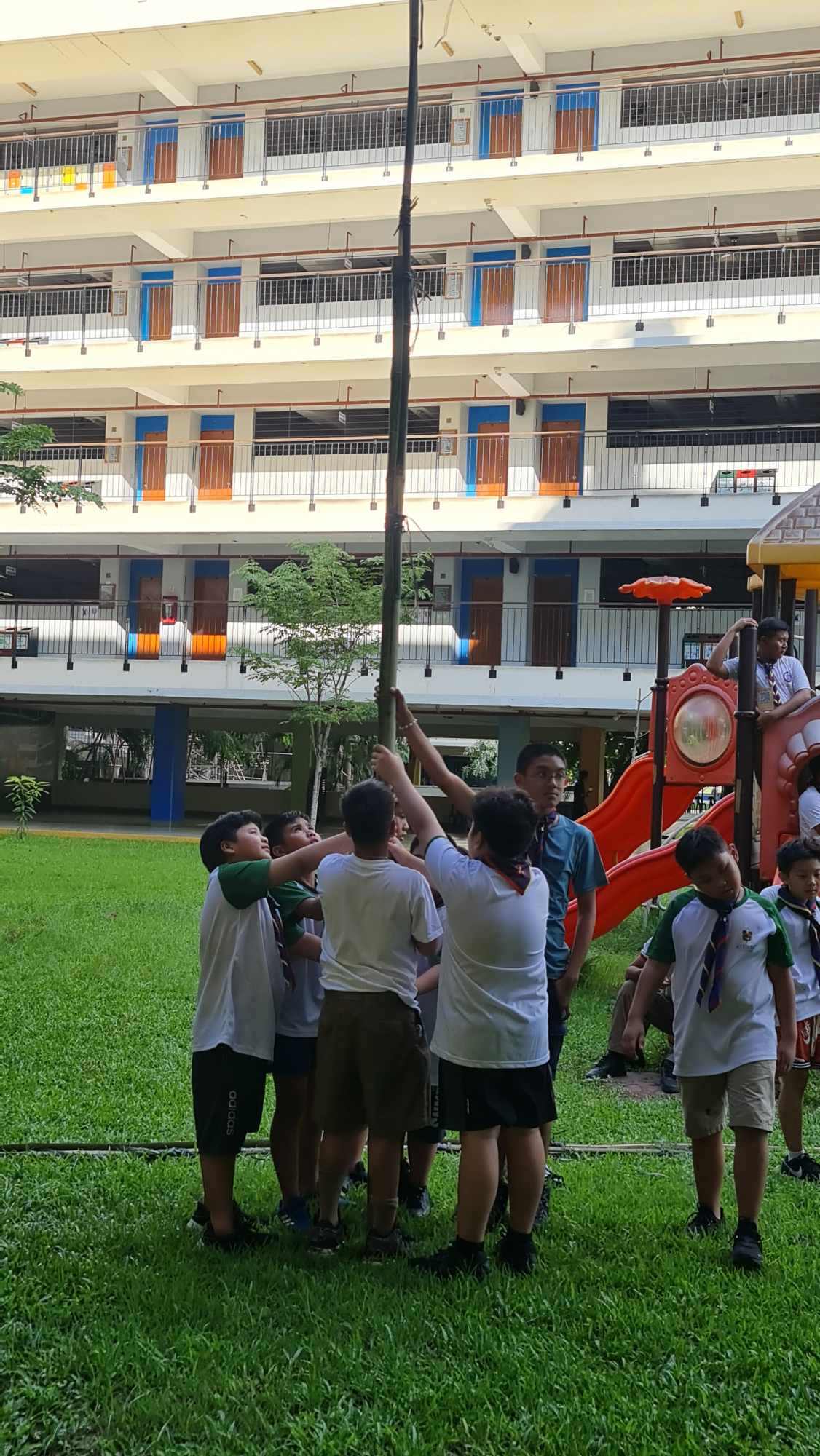 Ateneo de Manila Boy Scouts and Xavier University-Ateneo de Cagayan Senior Scouts working together in a skill-o-rama competition
