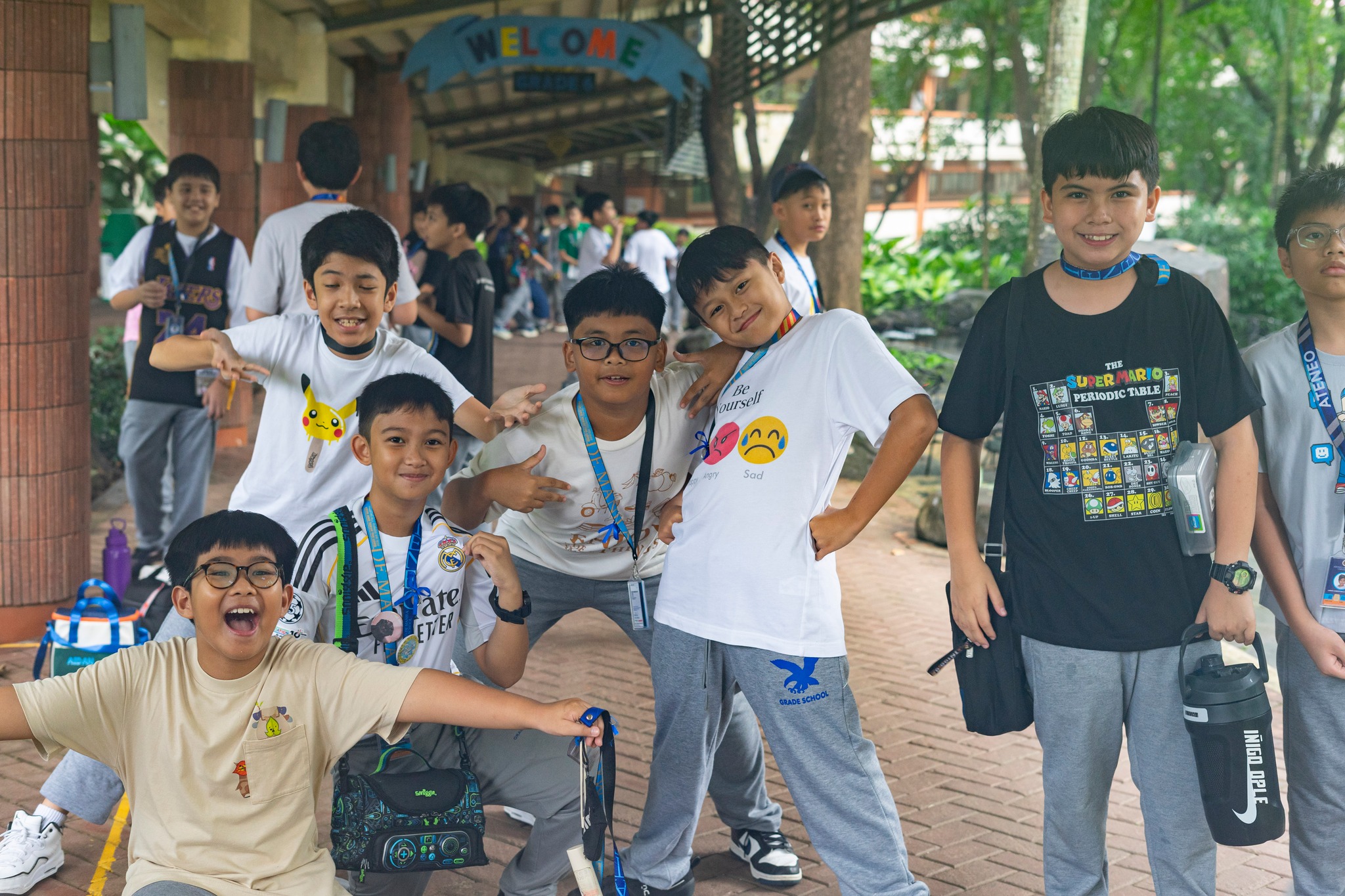 Students wearing t-shirts that make their wearers happy