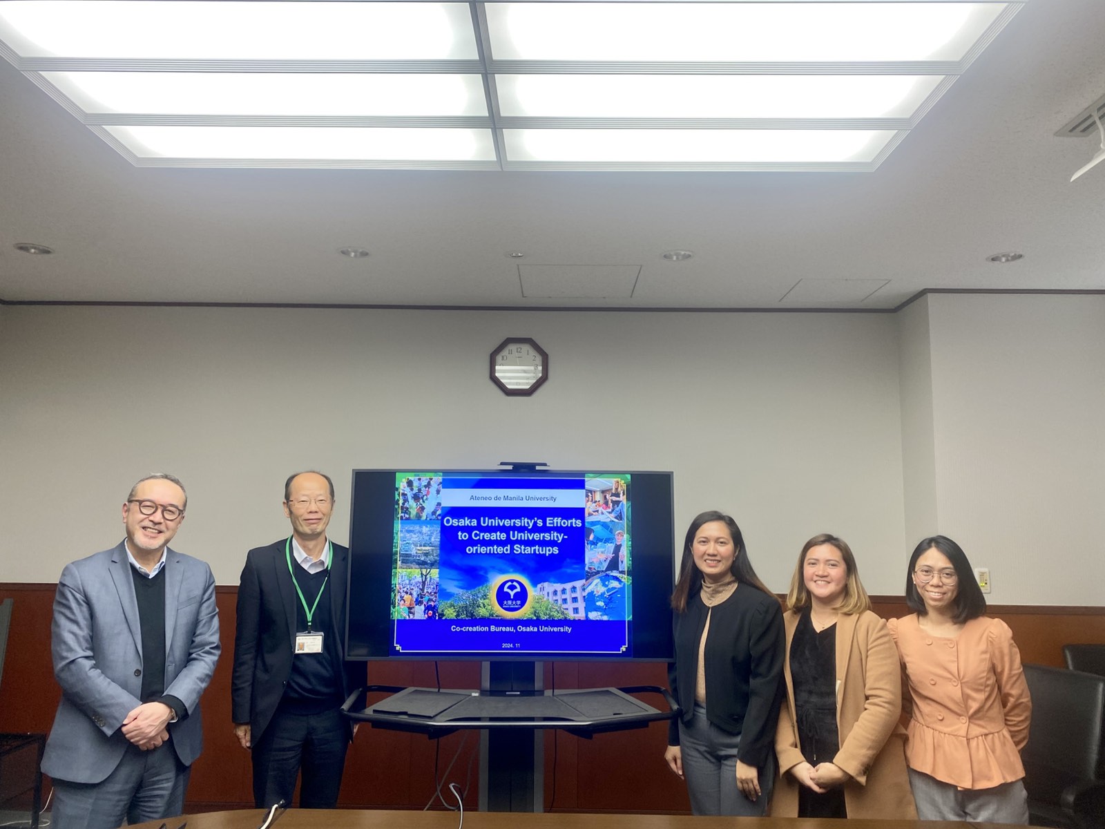 Photo with representatives from Osaka University and AIPO. From left: Mr Ichiro Soné and Mr Hiroshi Yamaga, Specially Appointed Professor, Innovation Division Bureau from Osaka University and  Ms Vanessa Malapit, Ms May Ann Albis, and Ms Wilma Alamar from the Ateneo Intellectual Property Office