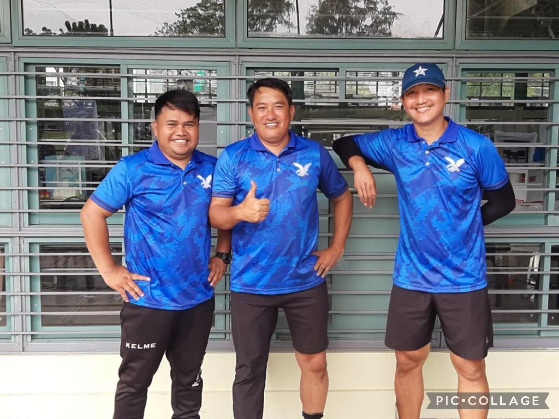 Richard Torres (center) 