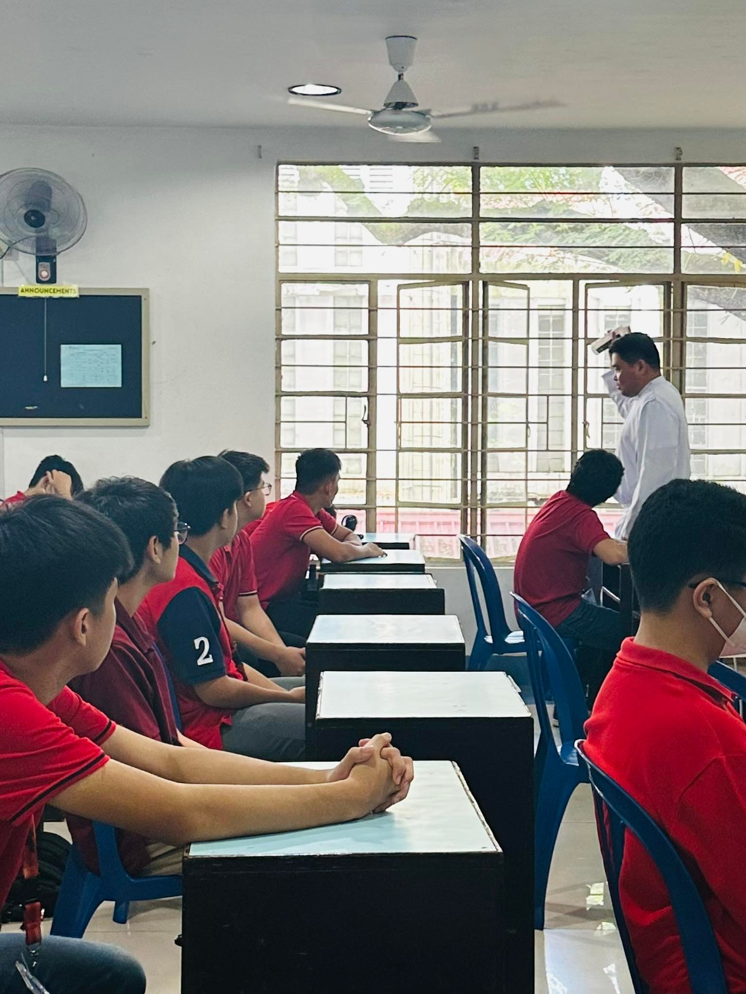 Pagbabasbas ng mga silid-aralan 