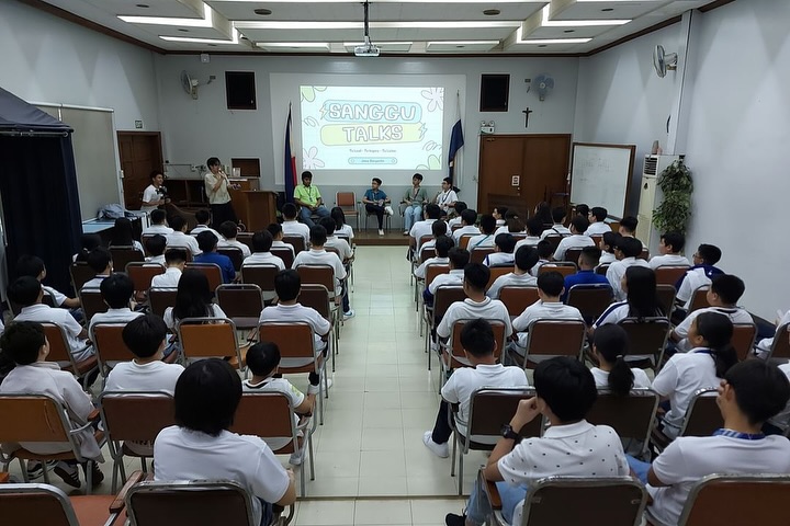 Student leaders share experiences with the Grade 7 boys and girls