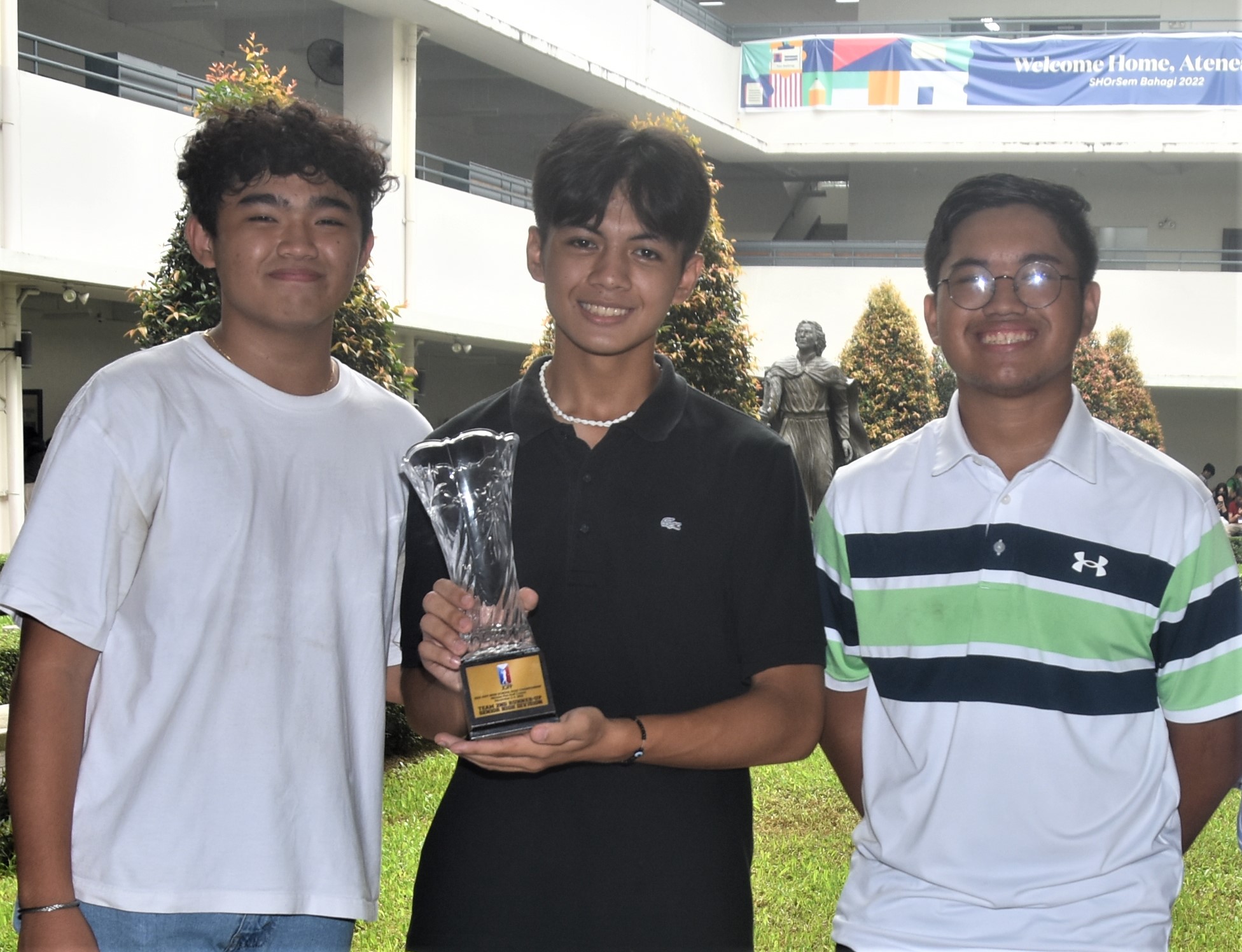 Ateneo Team 1’s golfers from ASHS (from left): Kirk Dela Torre, Tyler Zamuco, Glenn Unabia 