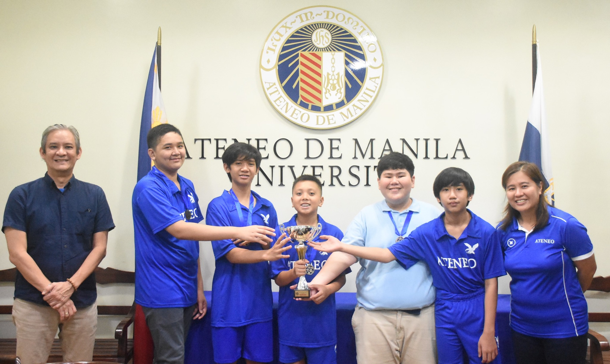 (L-R) Jonny Salvador, Jacob Cobin, Matthew Basco, Eno Henson, Sandro Chan, Marco Baring, Karen Jaleco     
