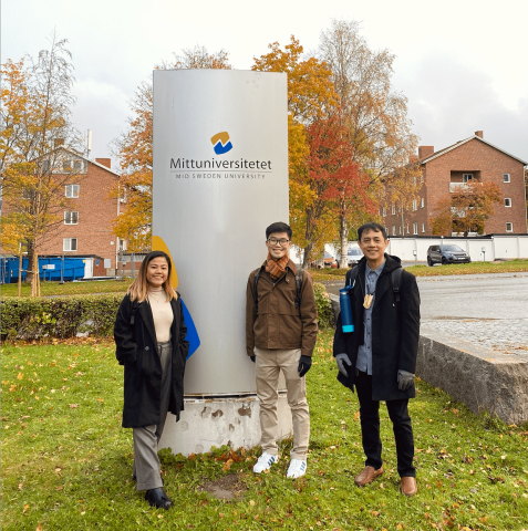 Representatives from the Ateneo de Manila University (L-R: Mariela Alcaparas from the Ateneo Intellectual Property Office (AIPO), Daniel C Ratilla from the Ateneo Institute of Sustainability (AIS), and Dr Proceso Fernandez from AIPO)