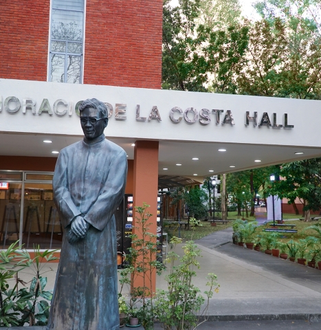 dela Costa Hall