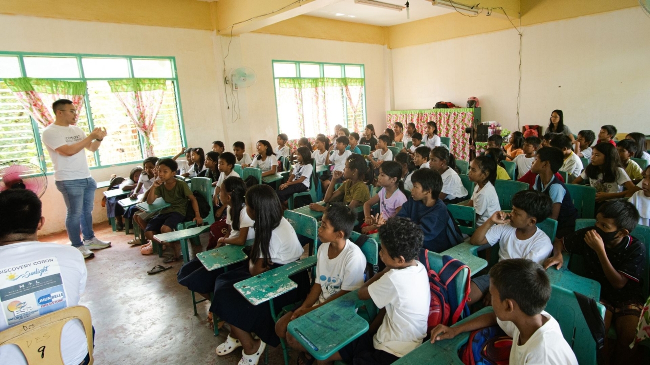 Dr. Perci Lao delivering a lecture