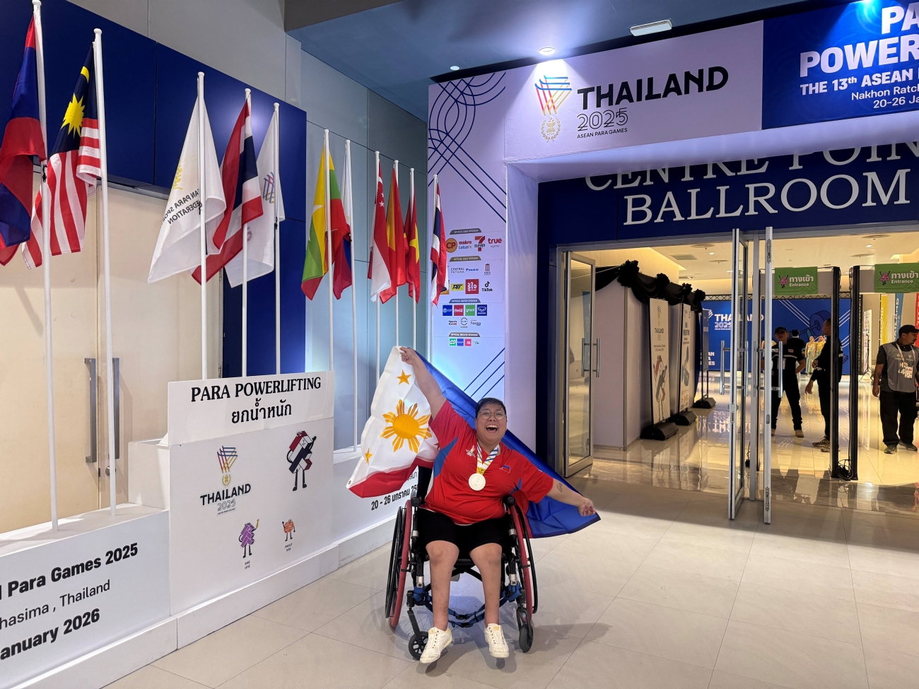 Dr Kat Hernandez wins Silver