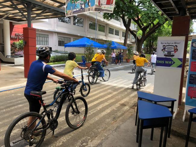 HUMSS students got to bike around the Ateneo de Manila University campus on 1 April 2022.