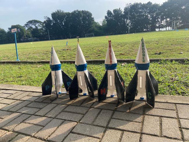 Which cluster's rockets soared highest? 
