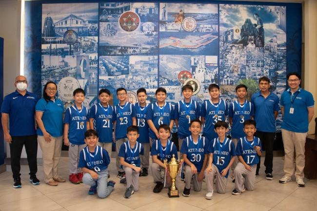Front row kneeling from left: Luke Redulla, Cash Escalona, Marco Jorge, Manolo Pasion, Miguel Violago, Julian German; standing from left: Siegfried Villanueva, Virgie Esteves, Jaime Ong, Gavin Manlutac, Jacob Liwanag, Sam Arao, Keno Ymasa, Marion Mabigat, Karl Gandionco, Julian Baliwag, Ronald Perada, Jervy Robles; not in photo: Pierce Ibuyan