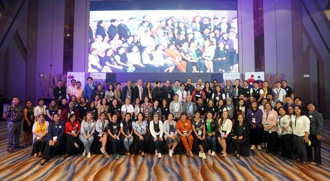 Leaders and advocates from civil society organizations (CSOs) pledged to build a resilient and sustainable CSO in the Philippines