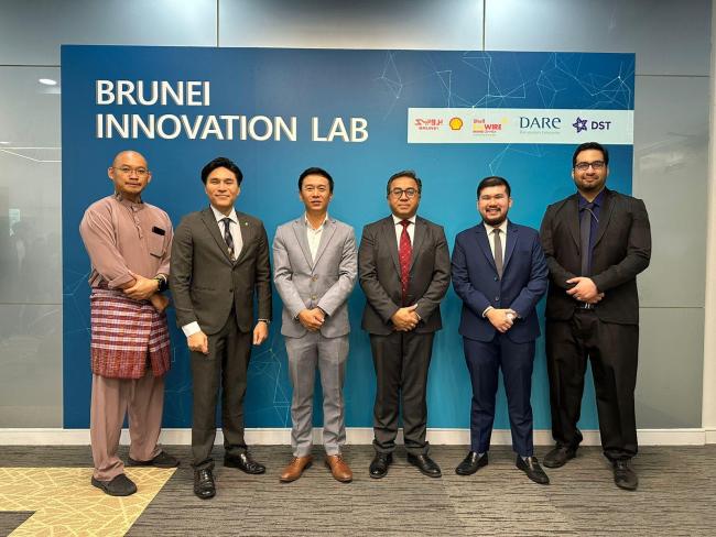 Group photo with Brunei Innovation Lab