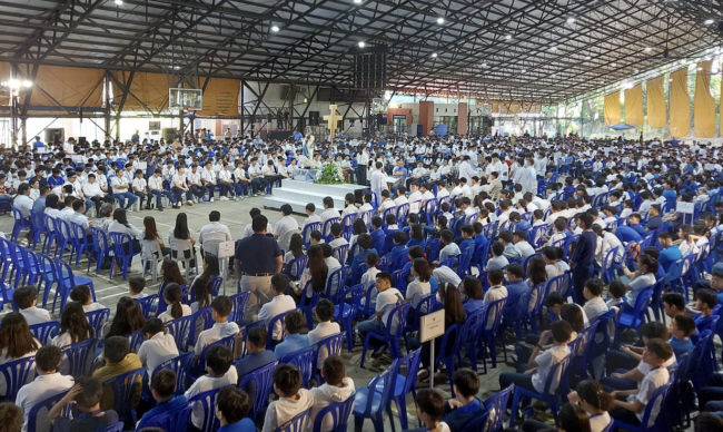The AJHS 2024 Living Rosary 