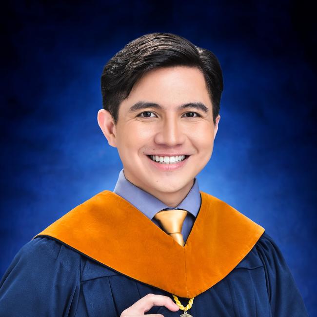 Renzo Enrico DG Blanco