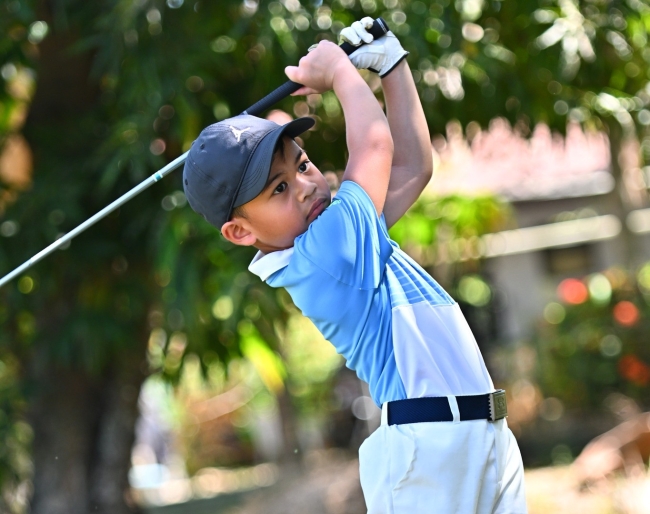 Grade 1 golfer Datu Villamor  