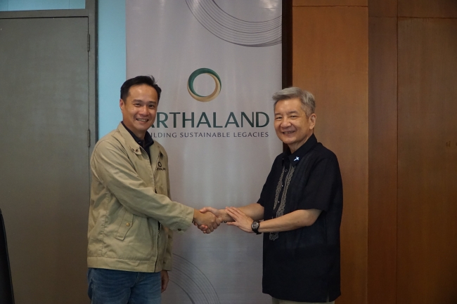 Alvin Chan and Fr Bobby Yap SJ