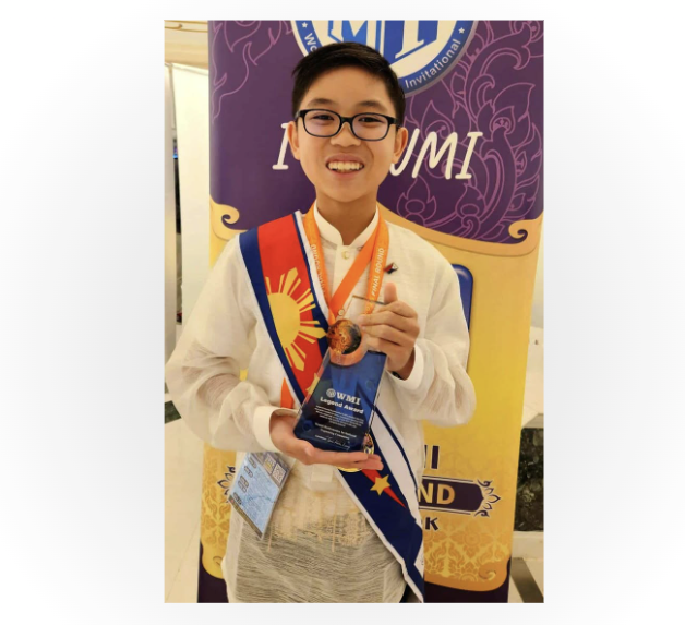 WMI 2025 Legend Award recipient and gold medalist Paco Javier  