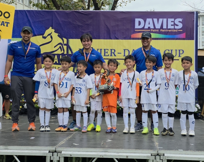 From left: Coach Albert Llavares, Sebastian Verzosa, Arrick Paragoso, Migo Vergara, Coach Sean Alli, Blaze Gonzales, Javi Molina, Sage Kim, Coach Aldous Mirafuentes, Gavin Windsor, Jaeden See and Joaquin Bigalbal  