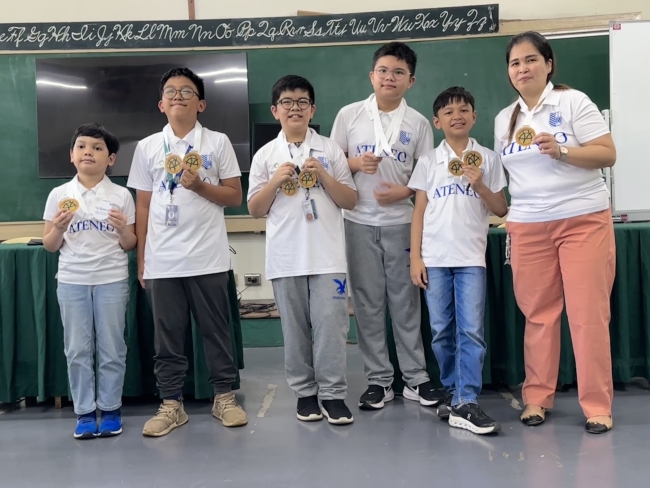  (L-R) Mavy Canlas, Chio Lainez, Teo De Guzman, Sean Pepito, Roman Ponferrada, Coach Joann Datu  