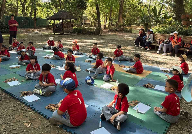 Kinder students at La Mesa Eco Park "Art in the Park" 